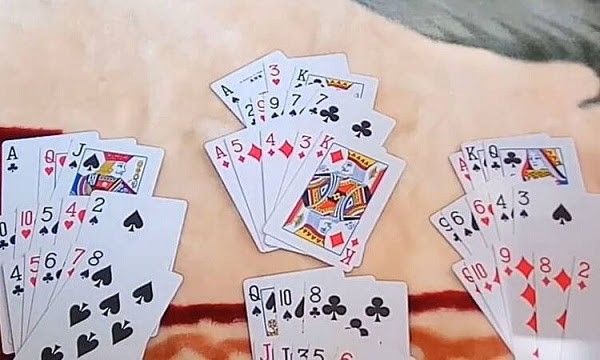 Bài Xập Xám Là Gì? Kỹ Năng Chơi Bài Xập Xám Từ Cao Thủ