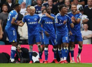 Premier League: Everton hạ gục Burnley với tỷ số 3 - 1