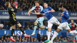 Premier League: Everton hạ gục Burnley với tỷ số 3 - 1
