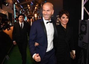 HLV Zidane tỏ ra hứng thú với việc dẫn dắt BLD Man United
