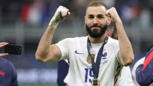 Choáng váng với phong độ của hiện tại Karim Benzema