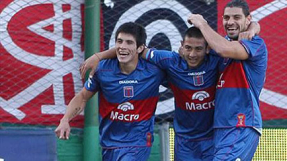 Soi kèo CA Tigre vs Arsenal Sarandi 01h30-26/4-Argentina