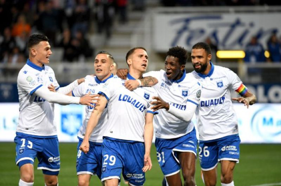 Soi kèo AJ Auxerre vs USL Dunkerque 20h00-30/4 - France