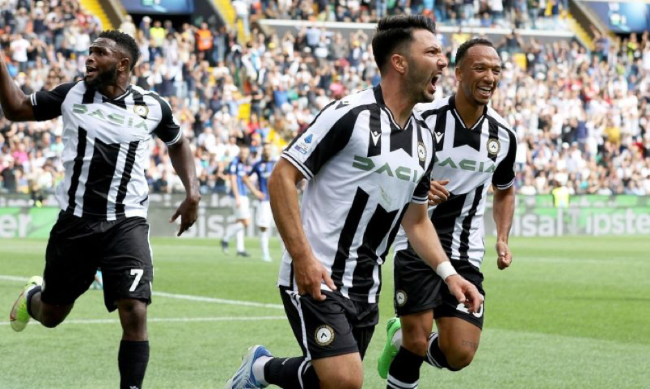 Soi kèo Verona vs Udinese 01h45 ngày 03/10-Italy Serie A