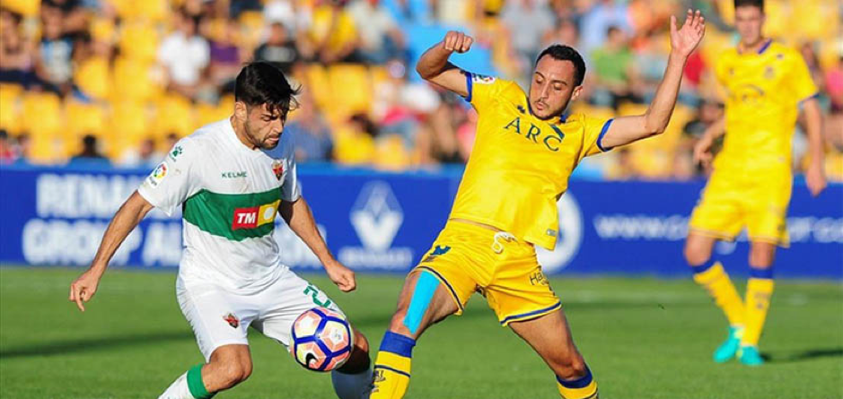 Soi kèo CD Eldense vs Real Murcia 23h00 ngày 14/01-La Liga