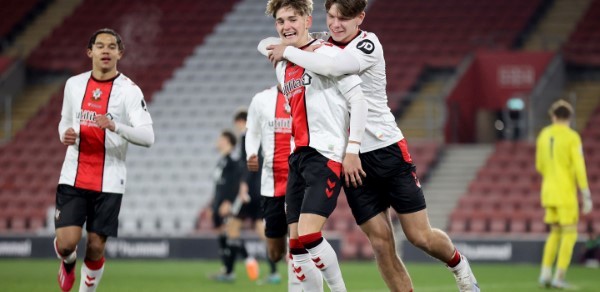 Soi kèo Preston vs Southampton 01h45 26/10 - Hạng Nhất Anh