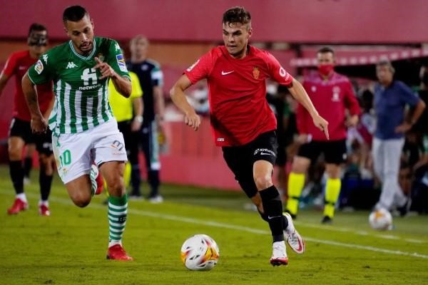 Soi kèo Mallorca vs Betis lúc 03h00 ngày 28/1 - La Liga