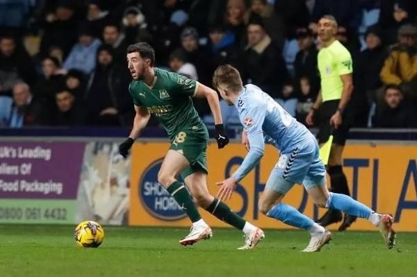 Soi kèo Plymouth vs Coventry lúc 02h45 15/2 - Hạng Nhất Anh