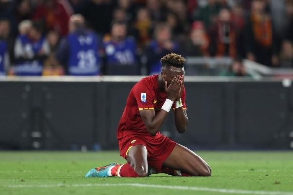 Soi kèo AS Roma vs Bologna lúc 23h30 ngày 22/4 - Serie A