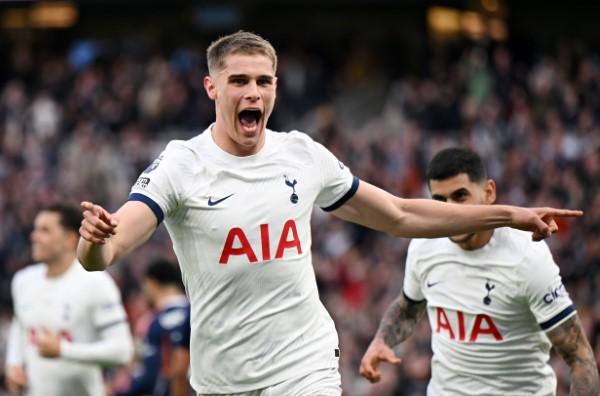 Soi kèo Tottenham vs Nottm Forest 2h00 22/4 - Premier League