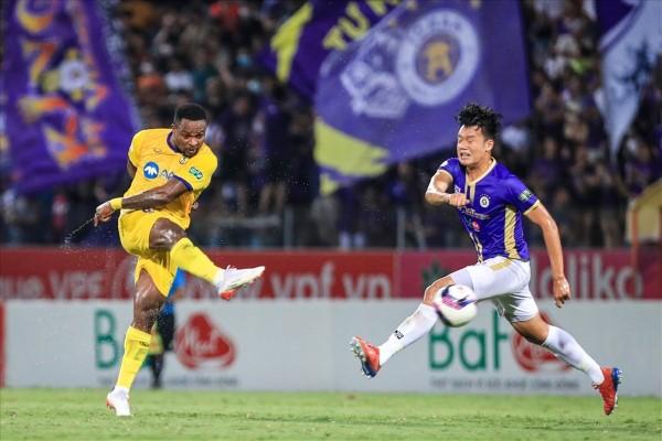 Soi kèo Sông Lam Nghệ An vs Hà Nội 18h00 10/5 - V League