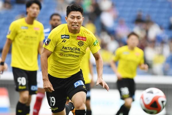 Soi kèo Kashiwa vs Kyoto lúc 17h00 ngày 21/6 - J League